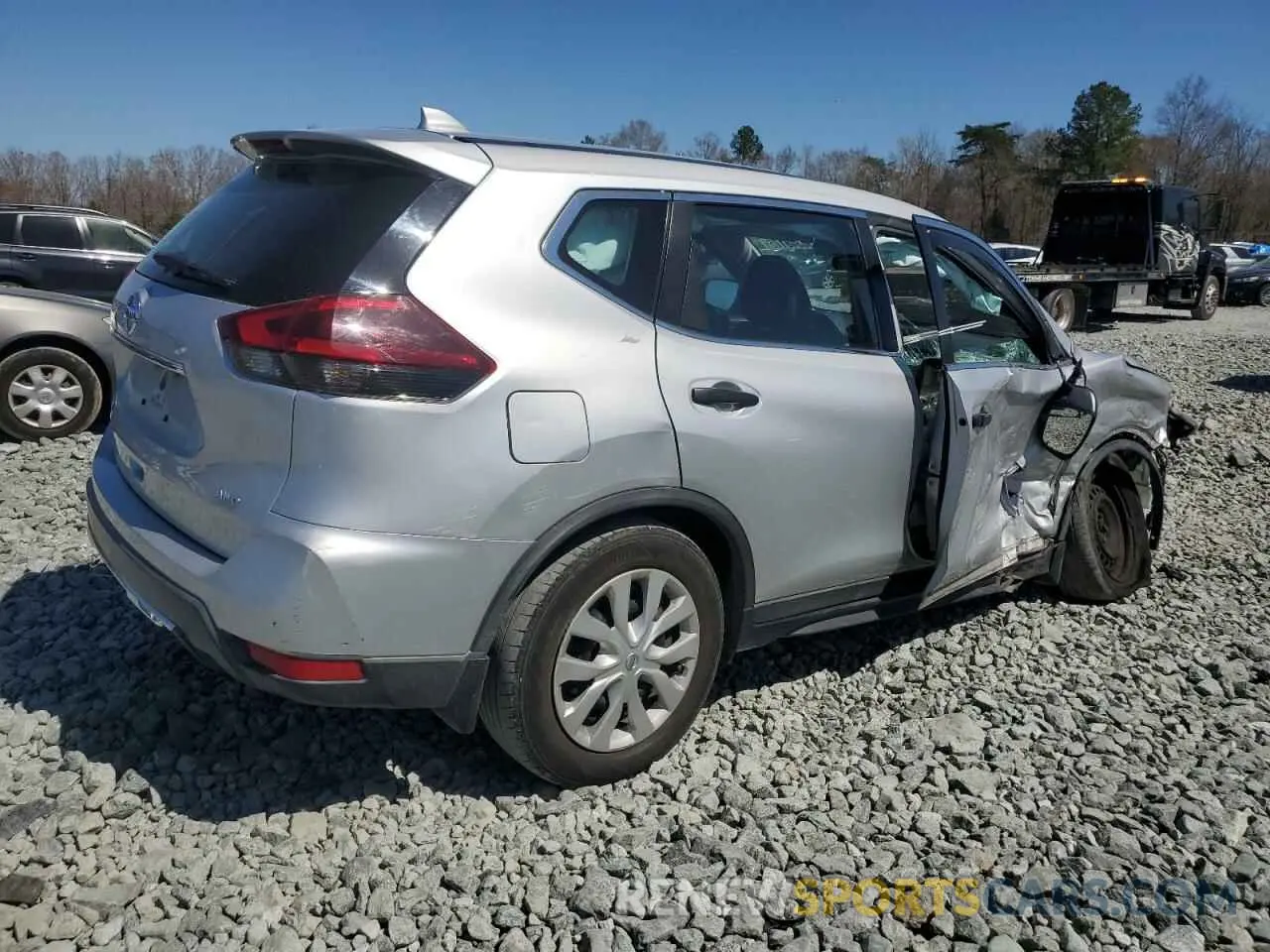 3 Photograph of a damaged car KNMAT2MVXKP527180 NISSAN ROGUE 2019