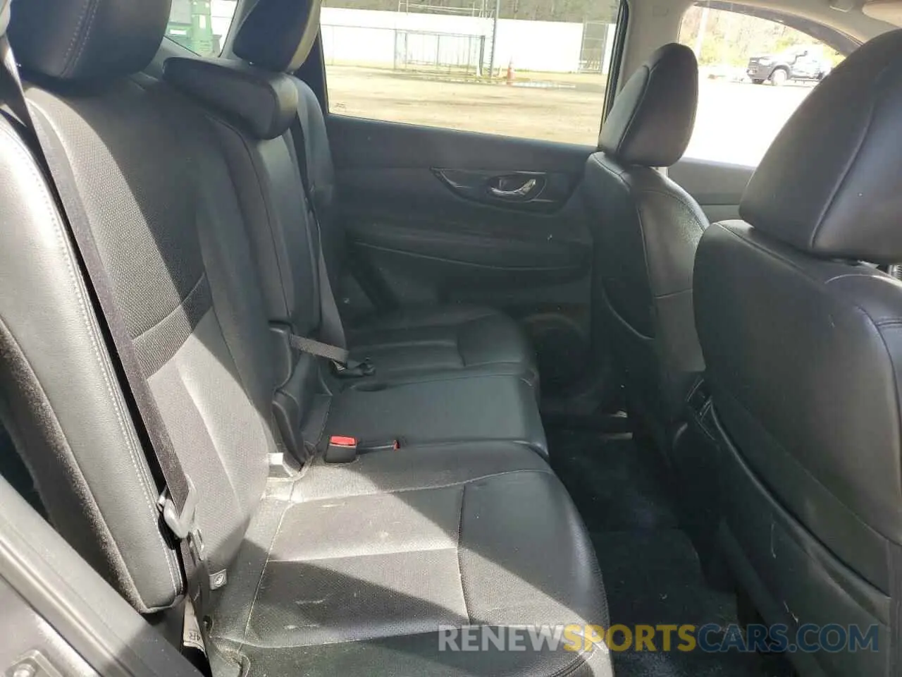 10 Photograph of a damaged car 5N1AT2MT0LC756583 NISSAN ROGUE 2020