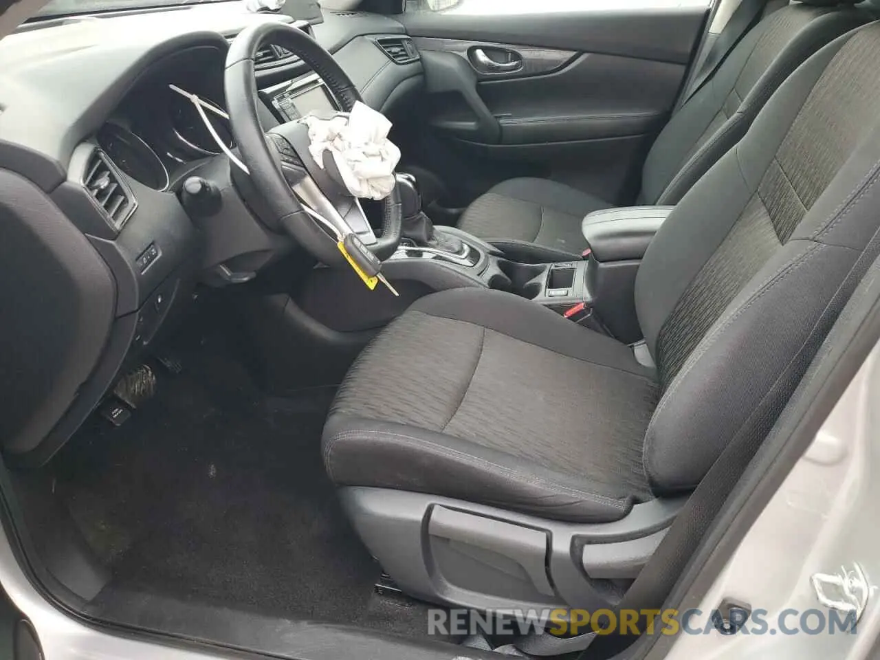 7 Photograph of a damaged car 5N1AT2MT2LC720264 NISSAN ROGUE 2020