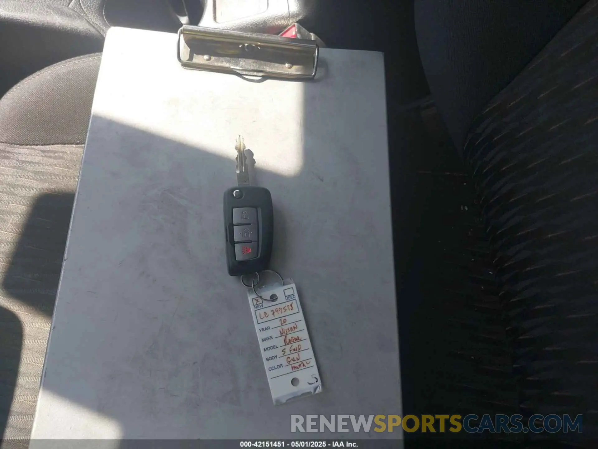 11 Photograph of a damaged car 5N1AT2MT2LC799578 NISSAN ROGUE 2020