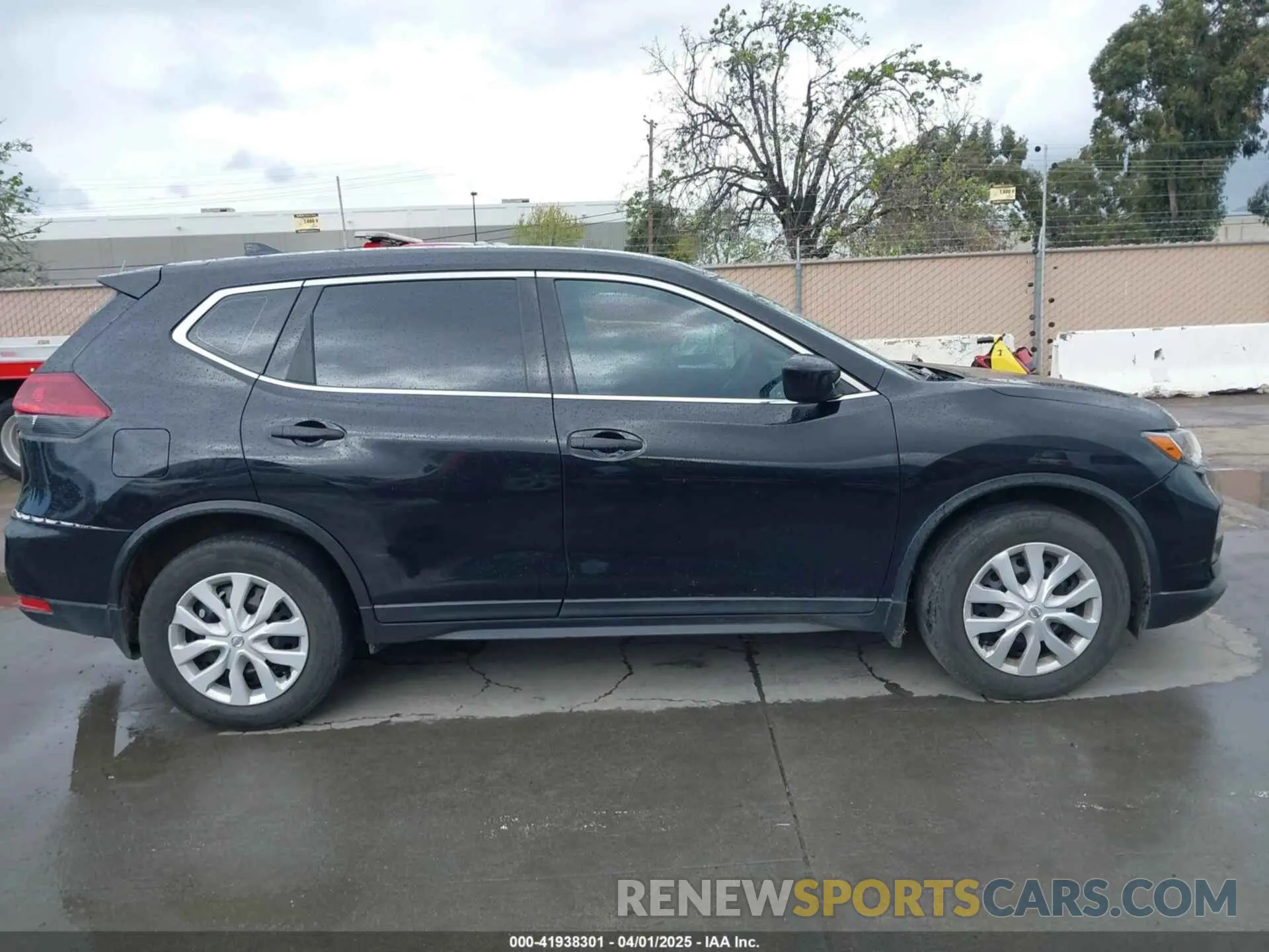 13 Photograph of a damaged car 5N1AT2MT2LC815861 NISSAN ROGUE 2020