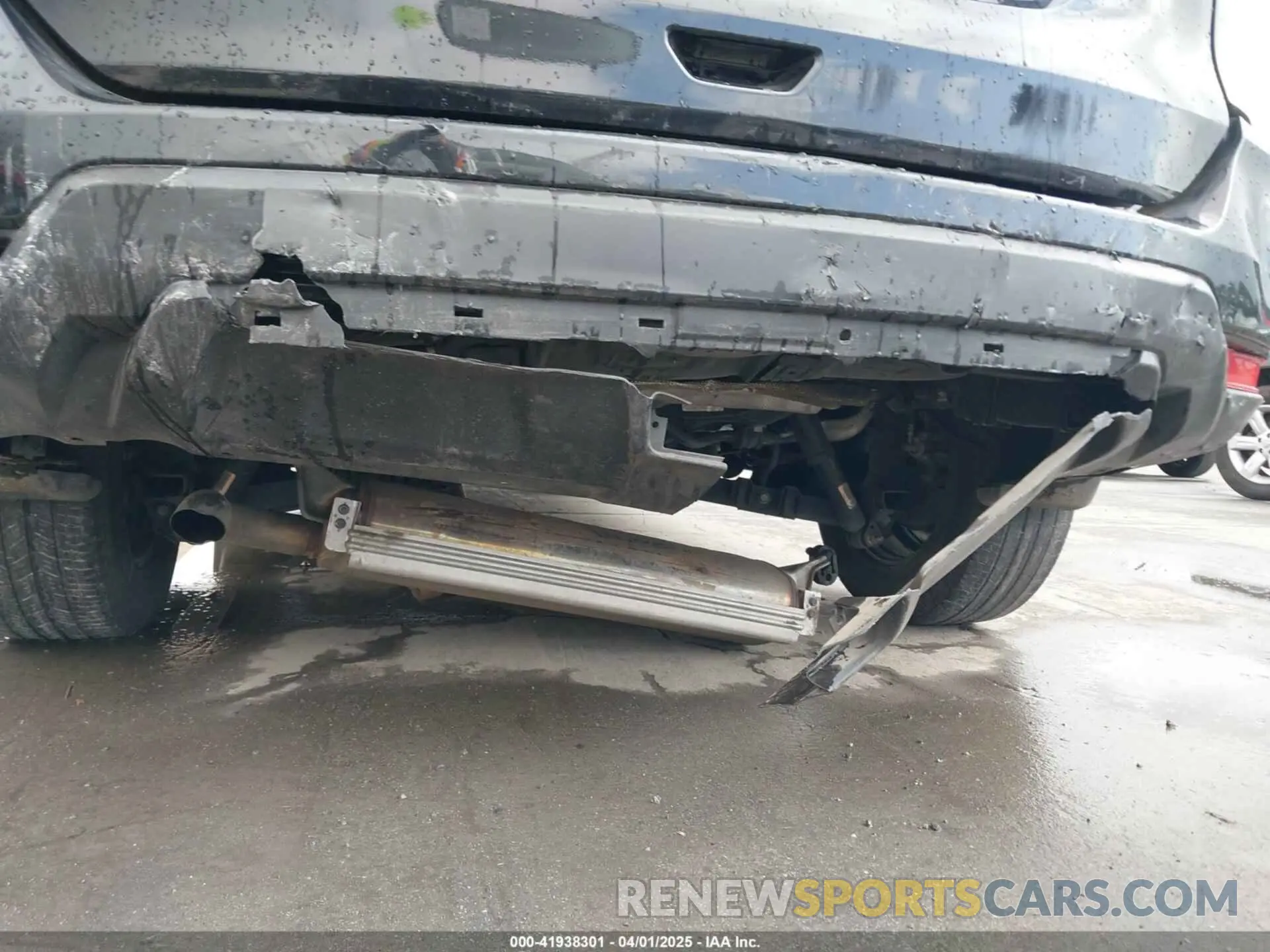 6 Photograph of a damaged car 5N1AT2MT2LC815861 NISSAN ROGUE 2020
