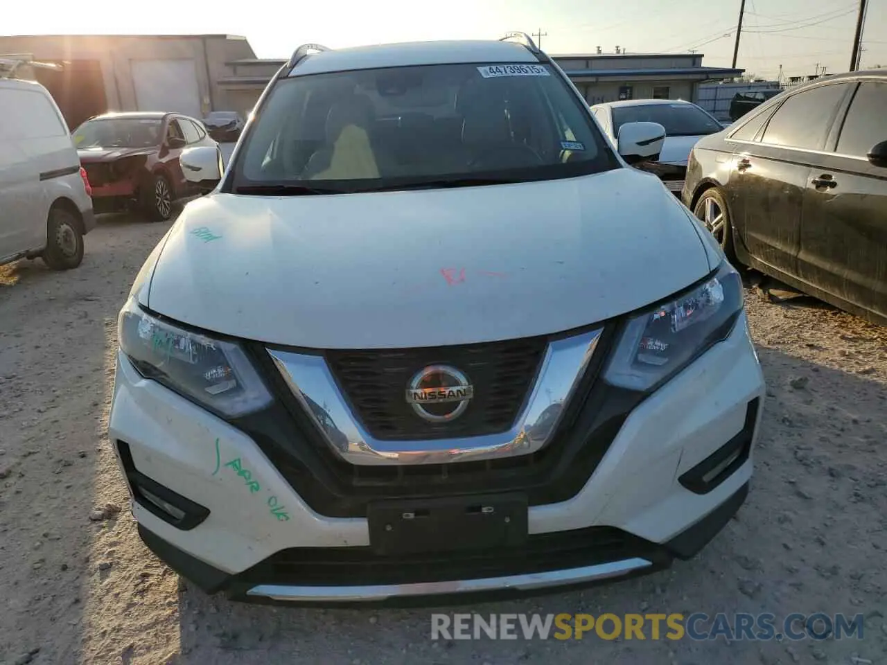 5 Photograph of a damaged car 5N1AT2MT3LC752091 NISSAN ROGUE 2020