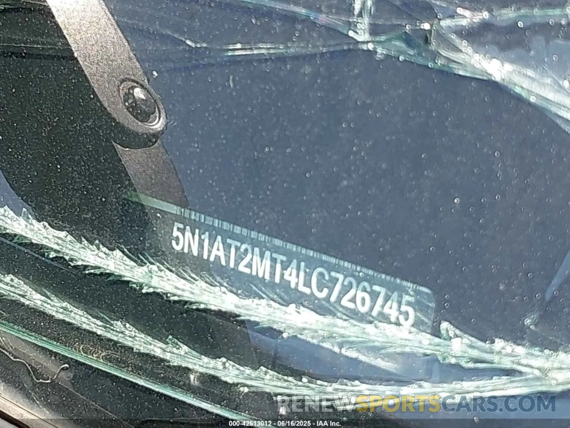18 Photograph of a damaged car 5N1AT2MT4LC726745 NISSAN ROGUE 2020