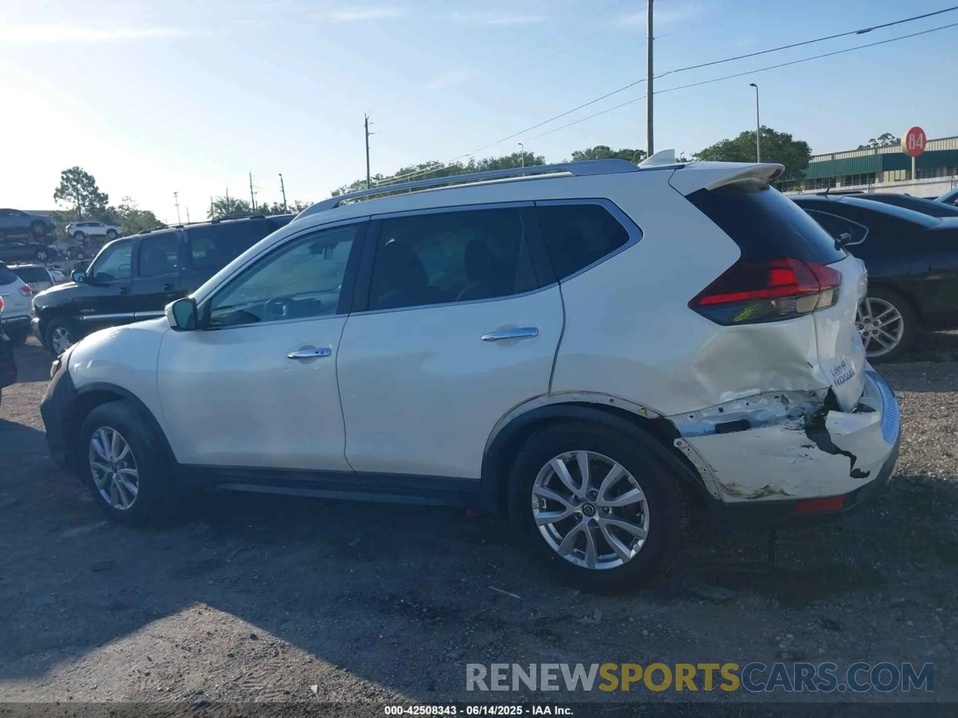 14 Photograph of a damaged car 5N1AT2MT5LC796724 NISSAN ROGUE 2020