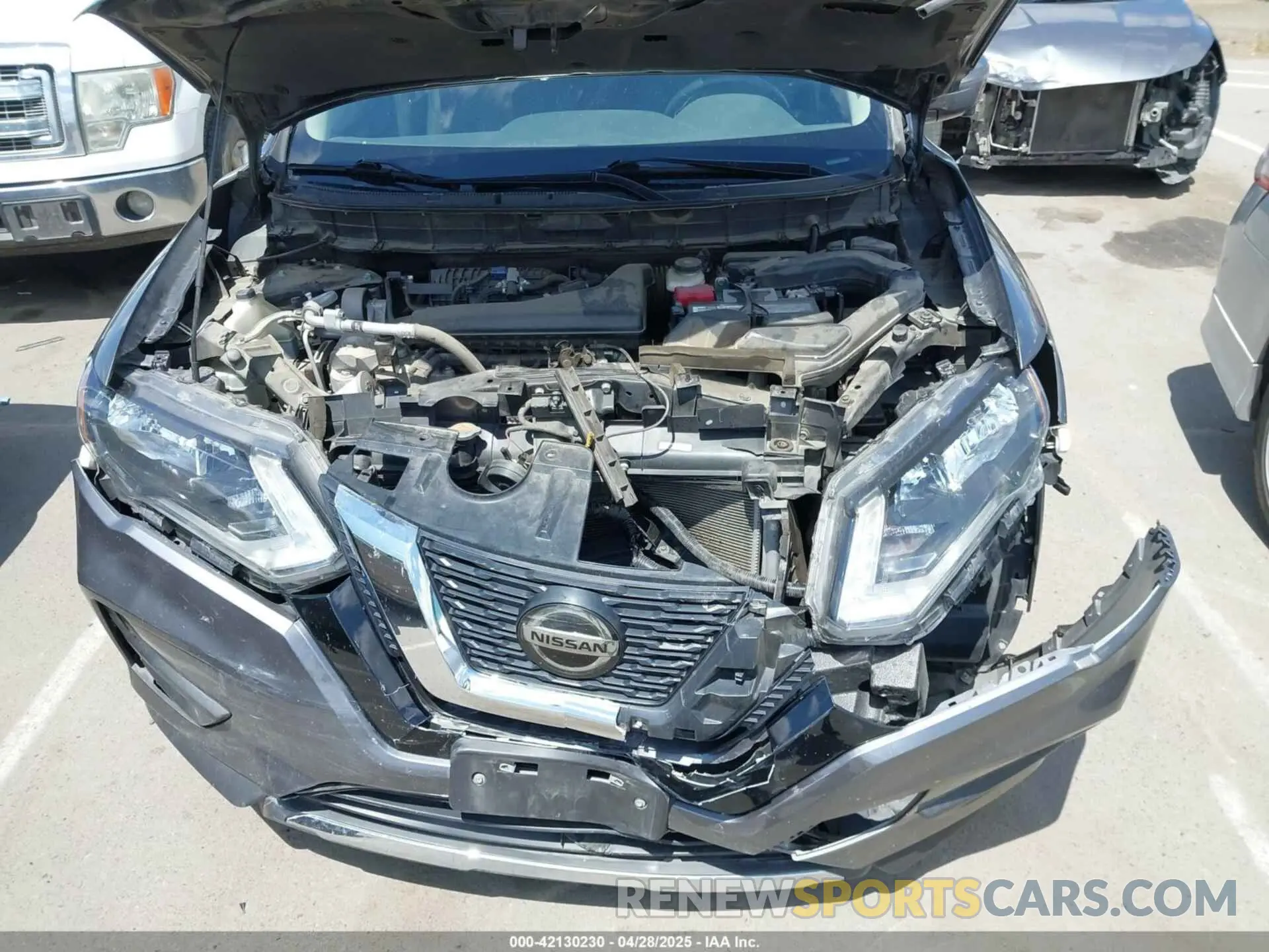 10 Фотография поврежденного автомобиля 5N1AT2MT7LC723290 NISSAN ROGUE 2020