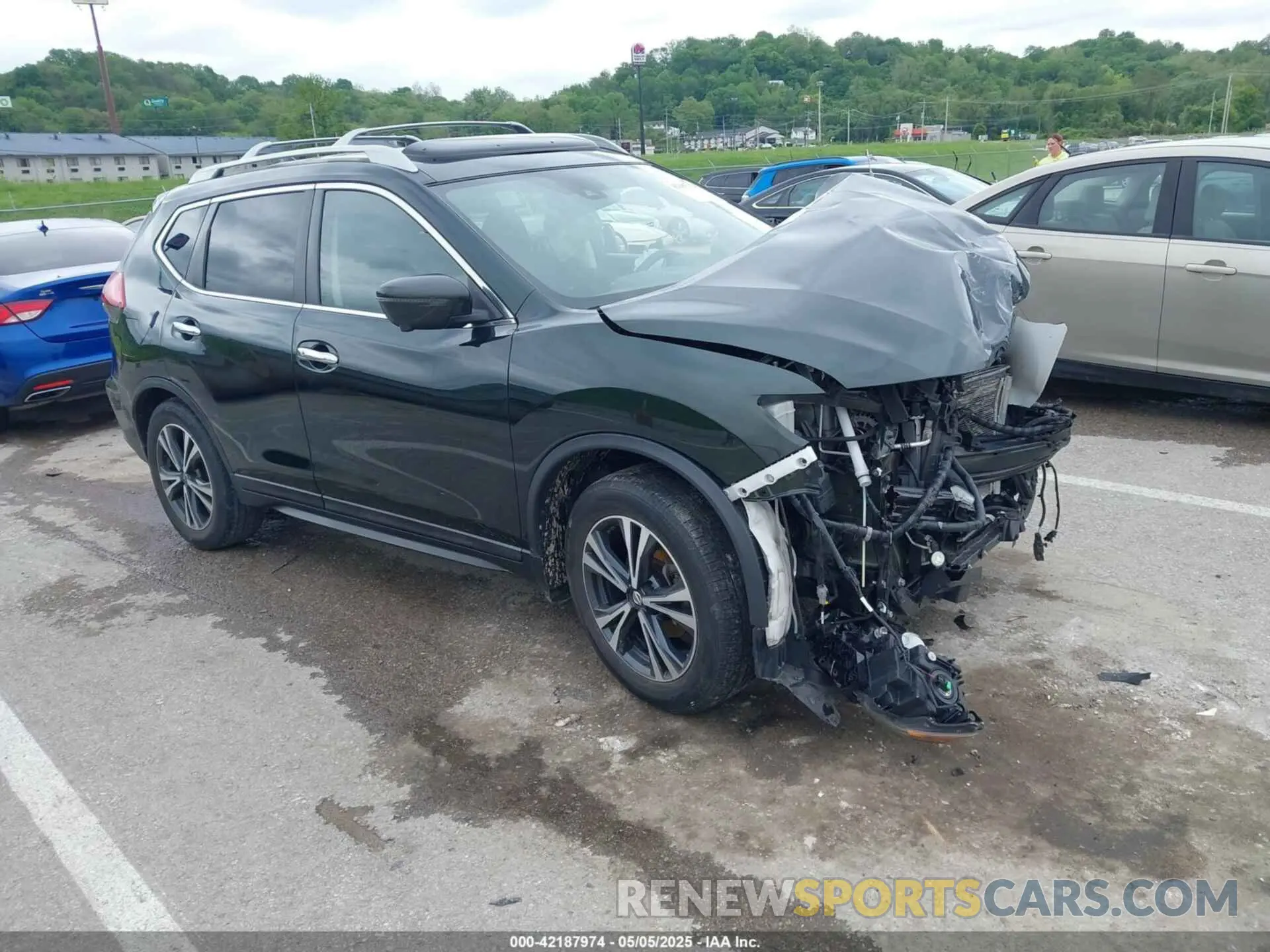 1 Photograph of a damaged car 5N1AT2MT7LC755818 NISSAN ROGUE 2020