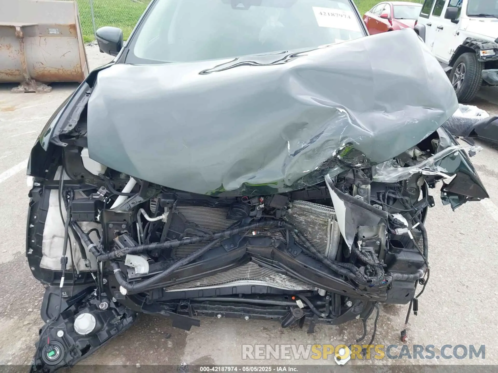 6 Photograph of a damaged car 5N1AT2MT7LC755818 NISSAN ROGUE 2020