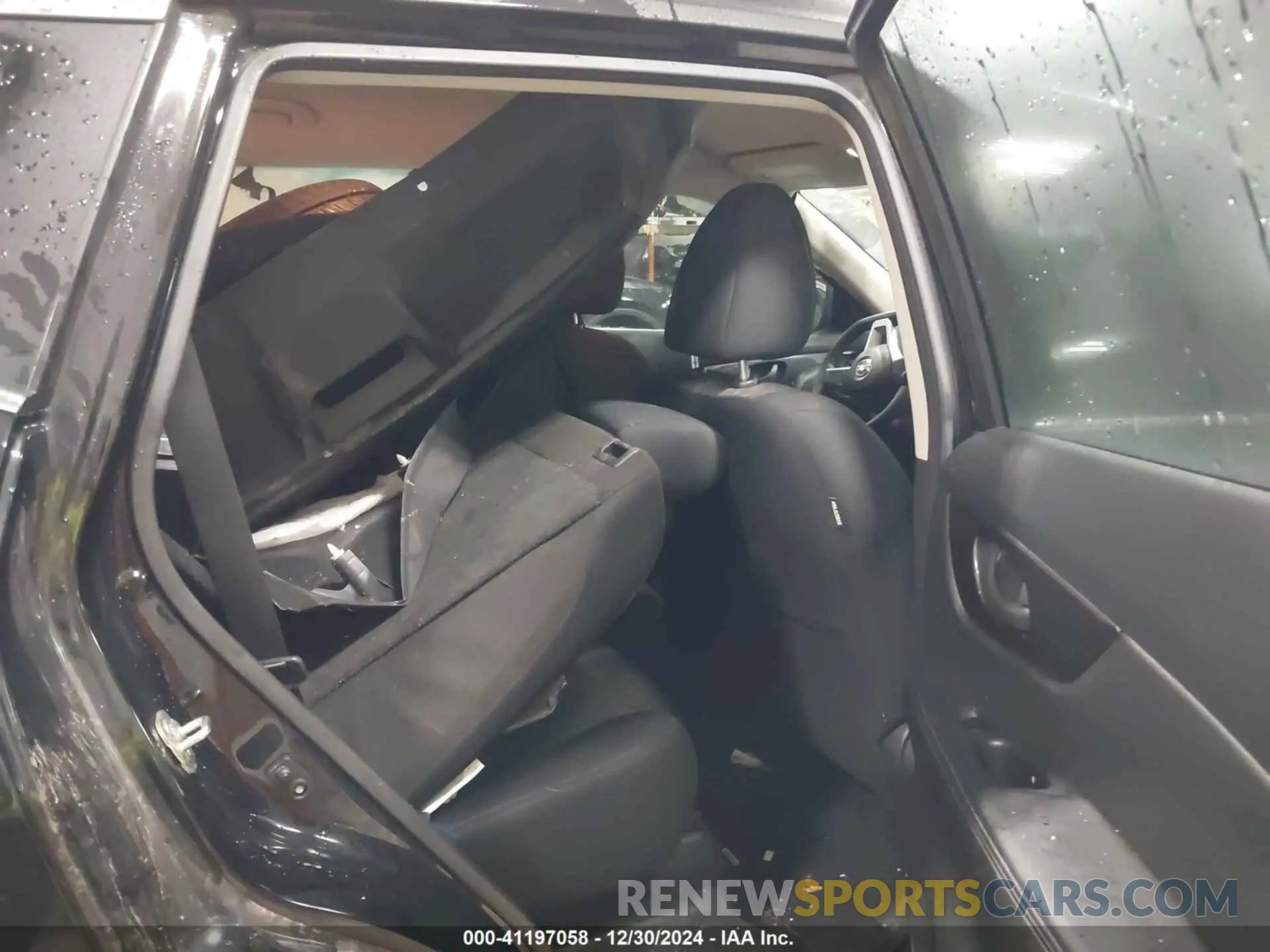 8 Photograph of a damaged car 5N1AT2MT7LC802930 NISSAN ROGUE 2020