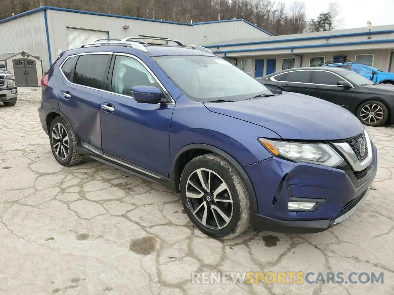 4 Photograph of a damaged car 5N1AT2MT8LC700584 NISSAN ROGUE 2020