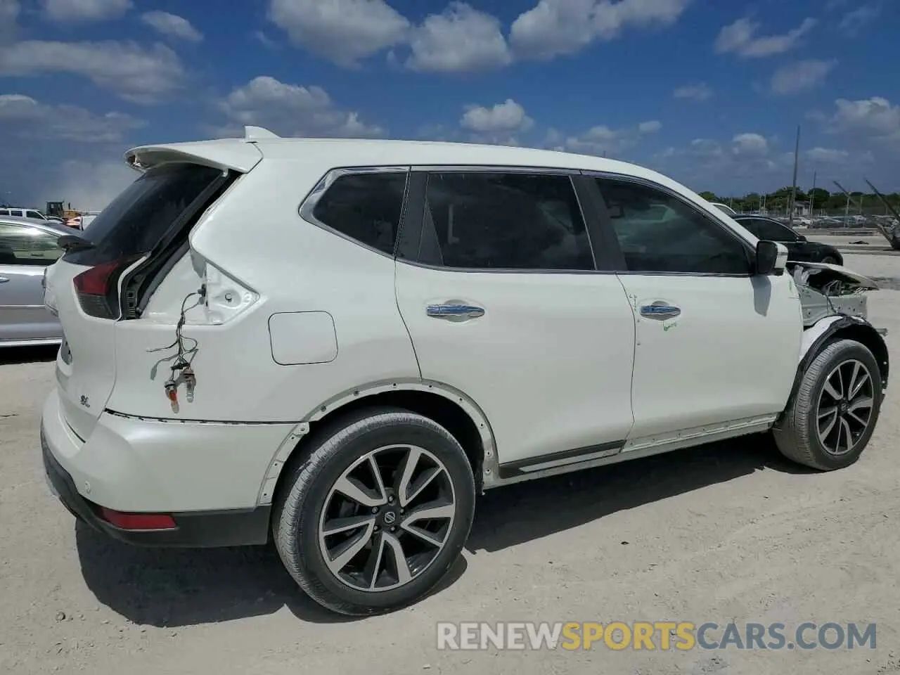 3 Photograph of a damaged car 5N1AT2MT8LC729096 NISSAN ROGUE 2020