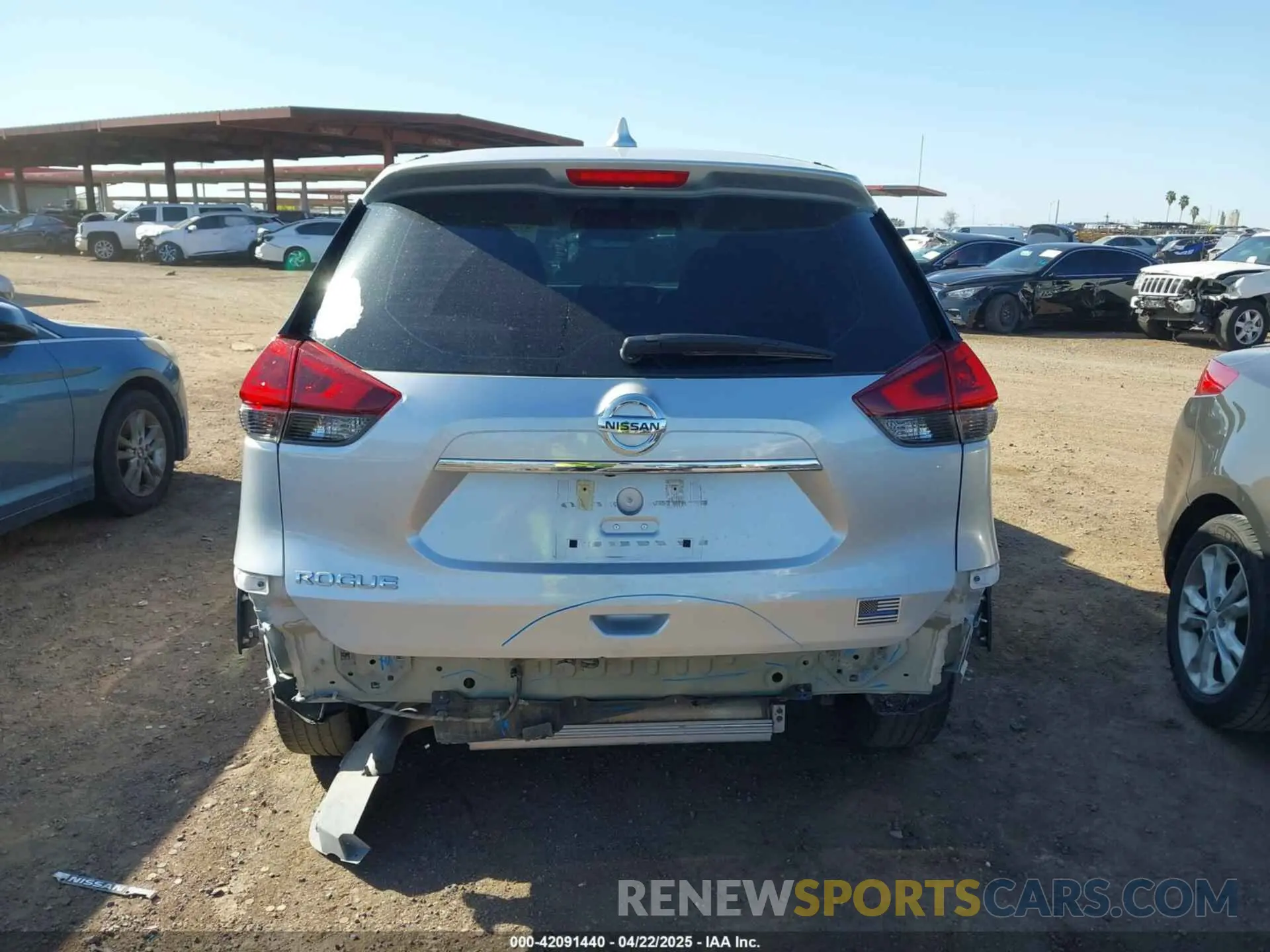 17 Фотография поврежденного автомобиля 5N1AT2MT9LC754458 NISSAN ROGUE 2020