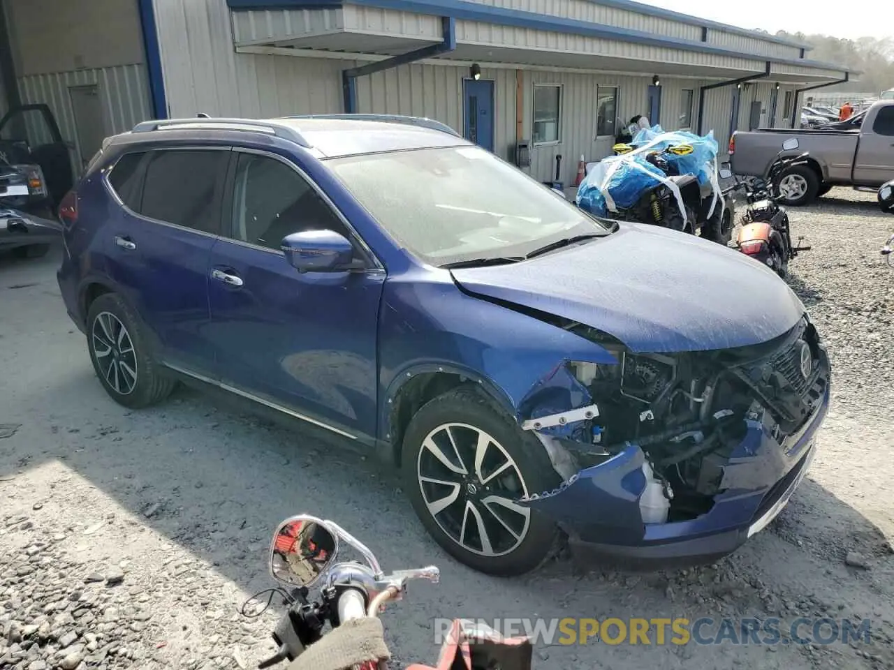 4 Photograph of a damaged car 5N1AT2MTXLC717354 NISSAN ROGUE 2020