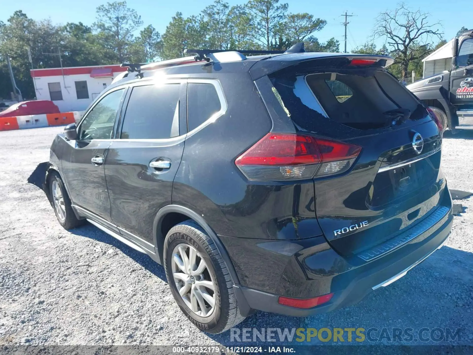 3 Photograph of a damaged car 5N1AT2MTXLC752654 NISSAN ROGUE 2020