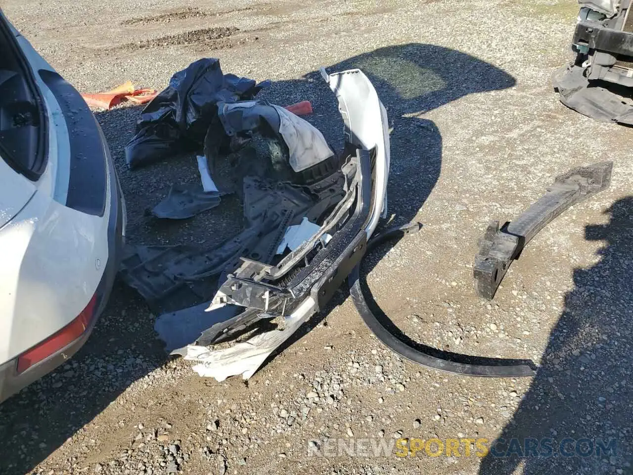 13 Photograph of a damaged car 5N1AT2MTXLC761130 NISSAN ROGUE 2020