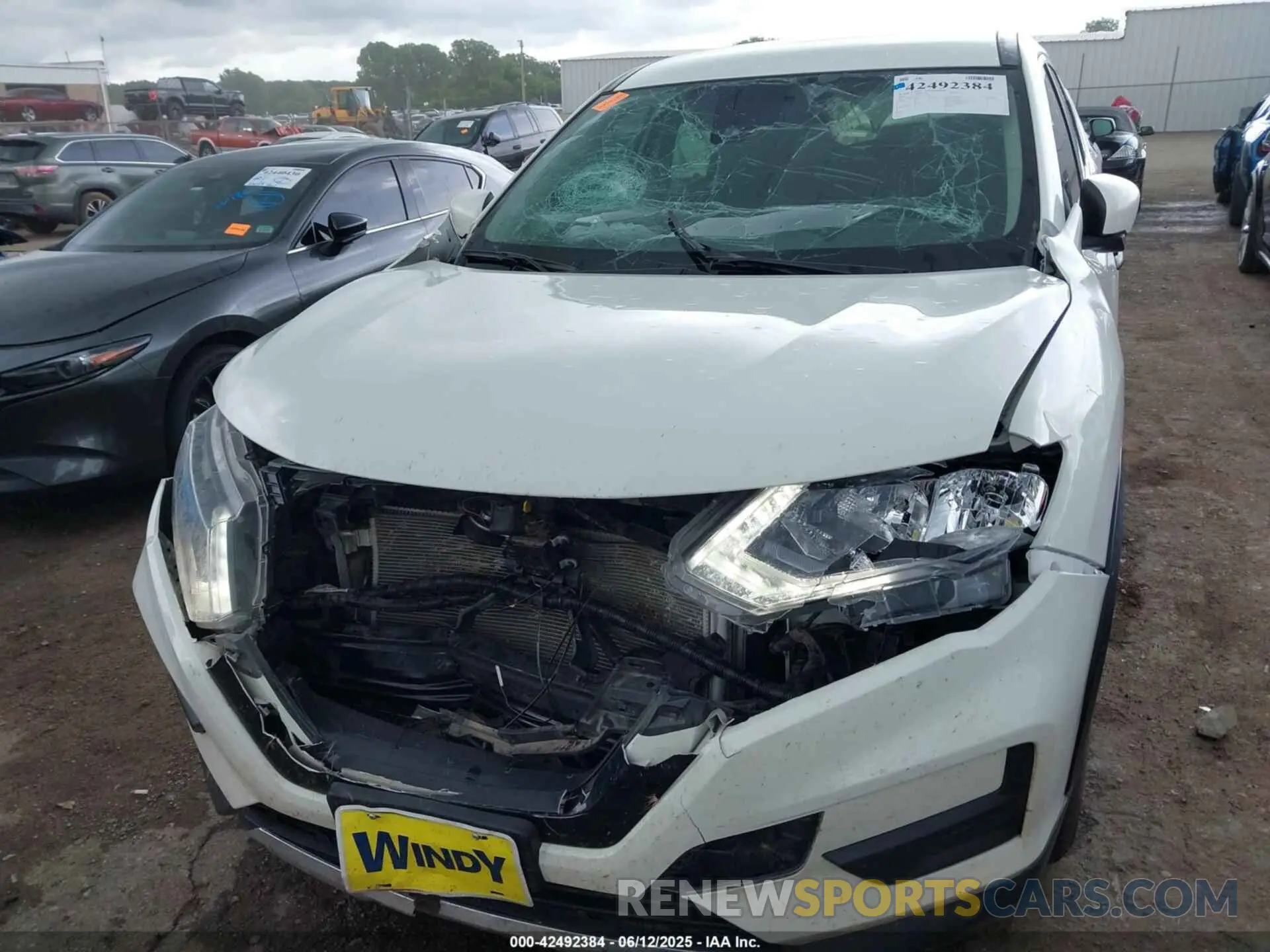 12 Photograph of a damaged car 5N1AT2MV0LC711564 NISSAN ROGUE 2020