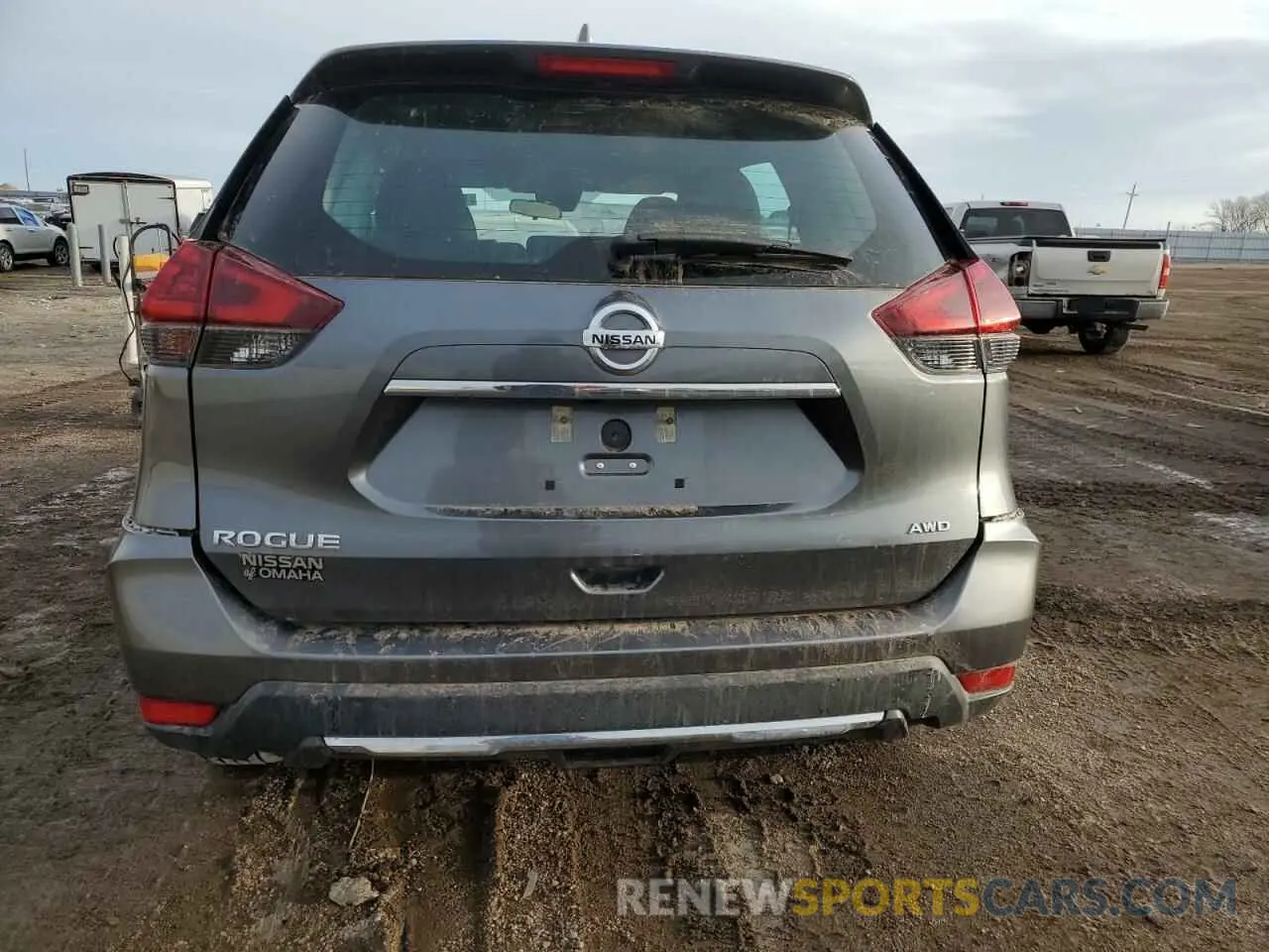 6 Photograph of a damaged car 5N1AT2MV1LC805873 NISSAN ROGUE 2020