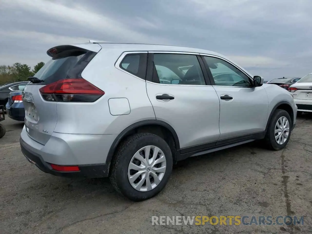 3 Photograph of a damaged car 5N1AT2MV2LC763228 NISSAN ROGUE 2020