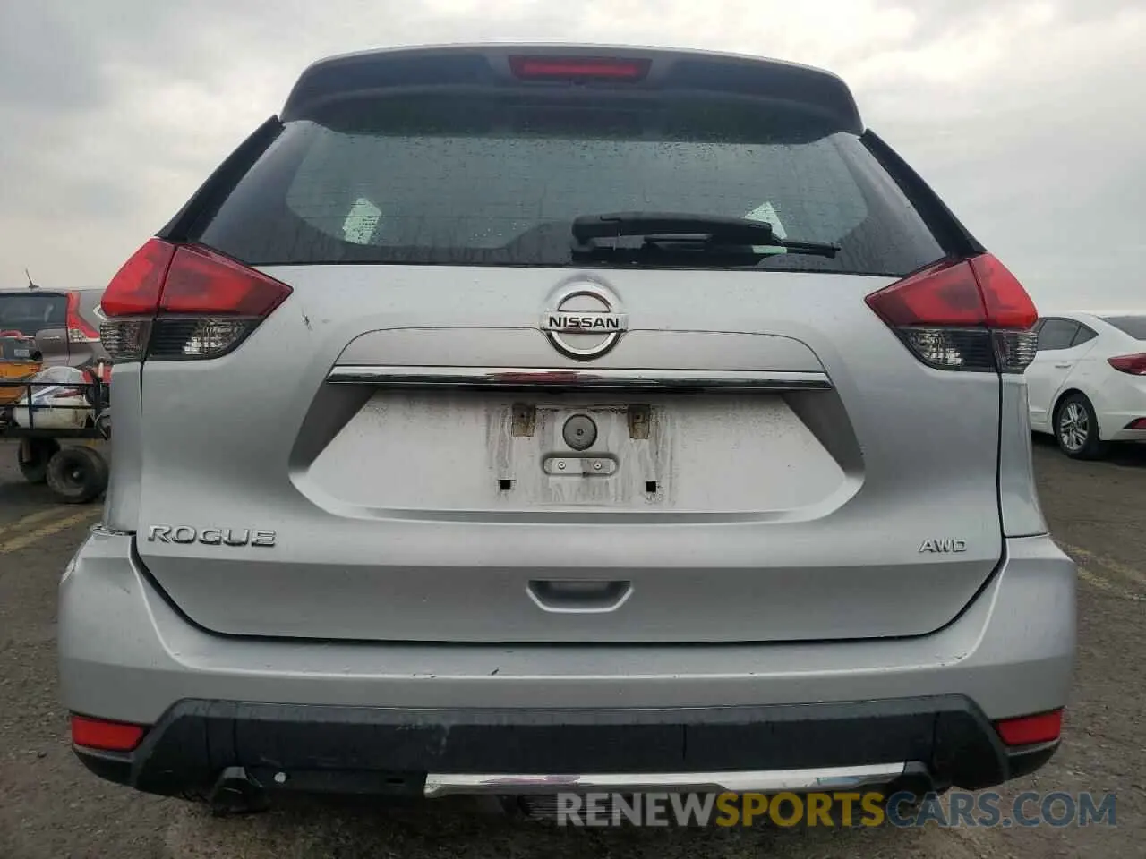 6 Photograph of a damaged car 5N1AT2MV2LC763228 NISSAN ROGUE 2020