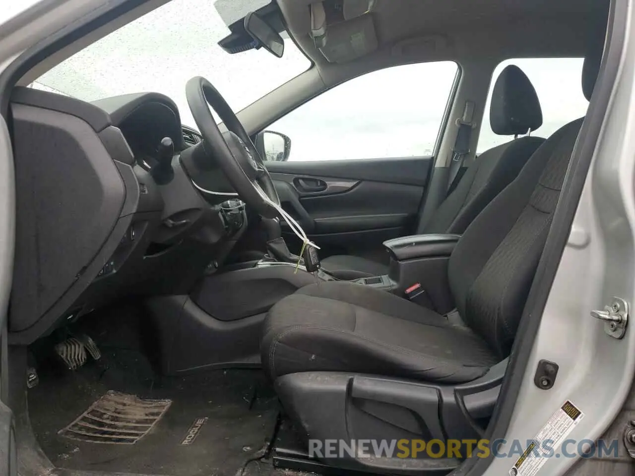 7 Photograph of a damaged car 5N1AT2MV2LC763228 NISSAN ROGUE 2020