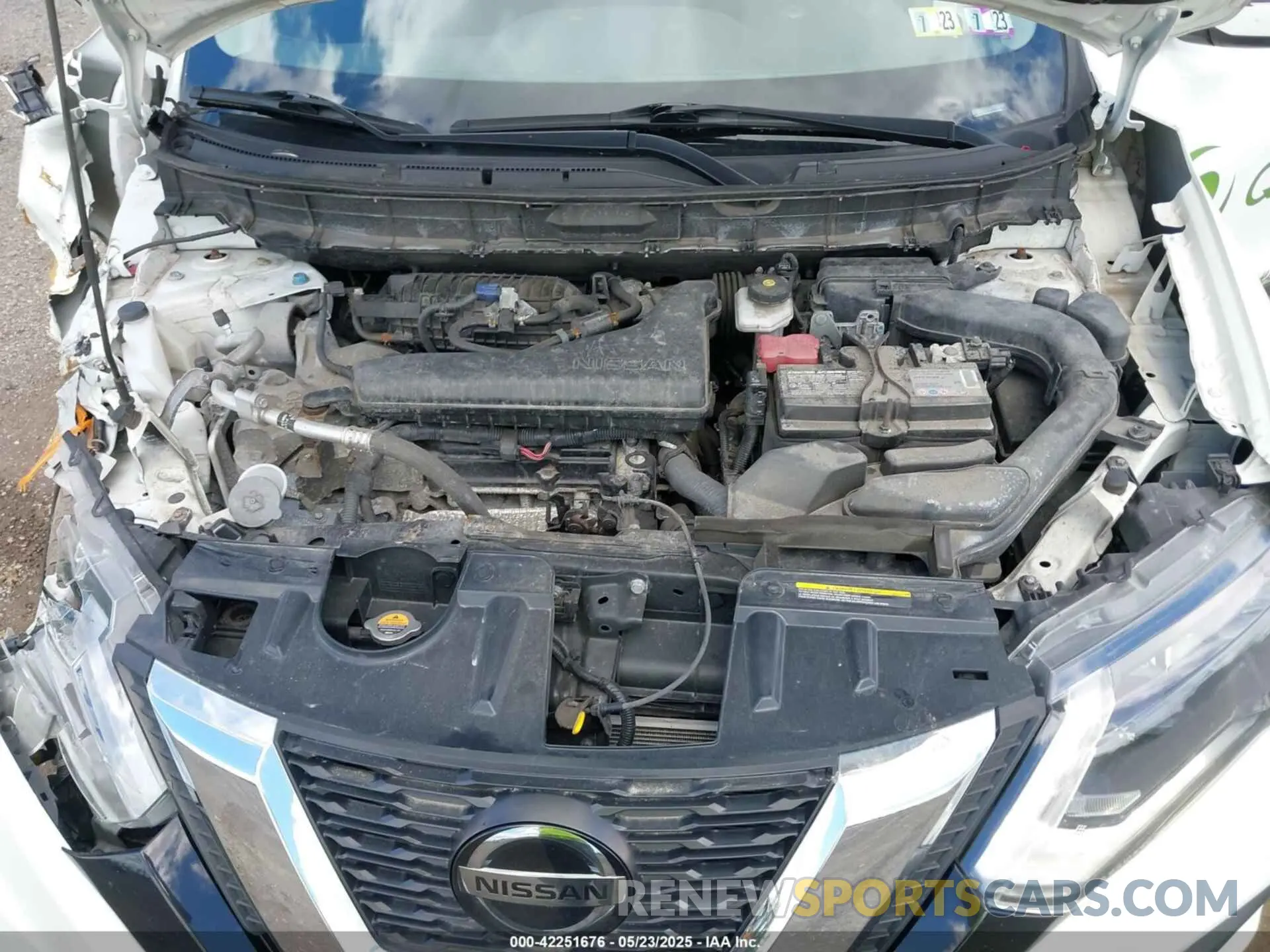 10 Photograph of a damaged car 5N1AT2MV2LC796181 NISSAN ROGUE 2020