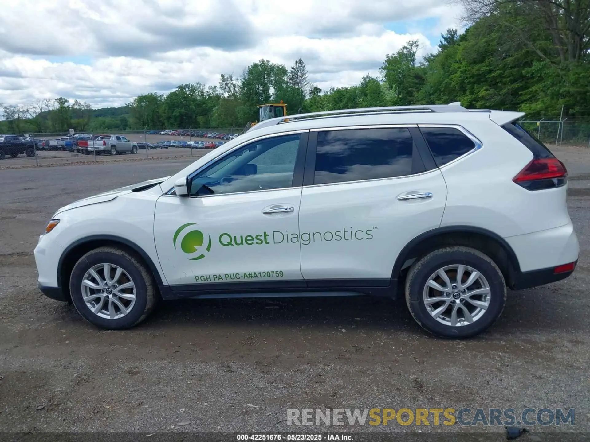 14 Photograph of a damaged car 5N1AT2MV2LC796181 NISSAN ROGUE 2020