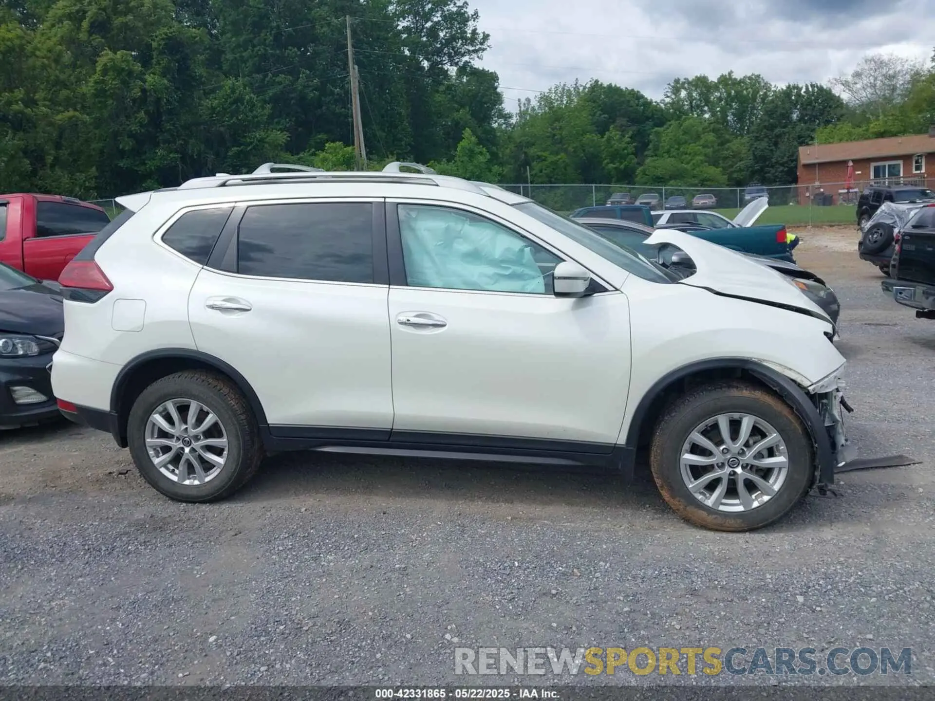 14 Photograph of a damaged car 5N1AT2MV3LC781124 NISSAN ROGUE 2020