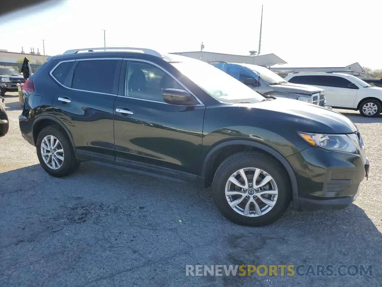 4 Photograph of a damaged car 5N1AT2MV5LC743653 NISSAN ROGUE 2020