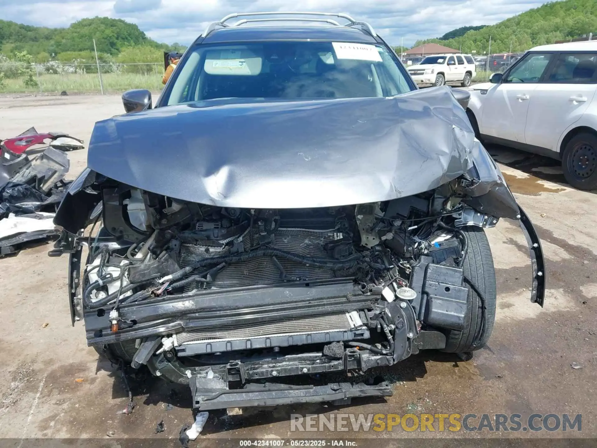 12 Photograph of a damaged car 5N1AT2MV5LC748688 NISSAN ROGUE 2020