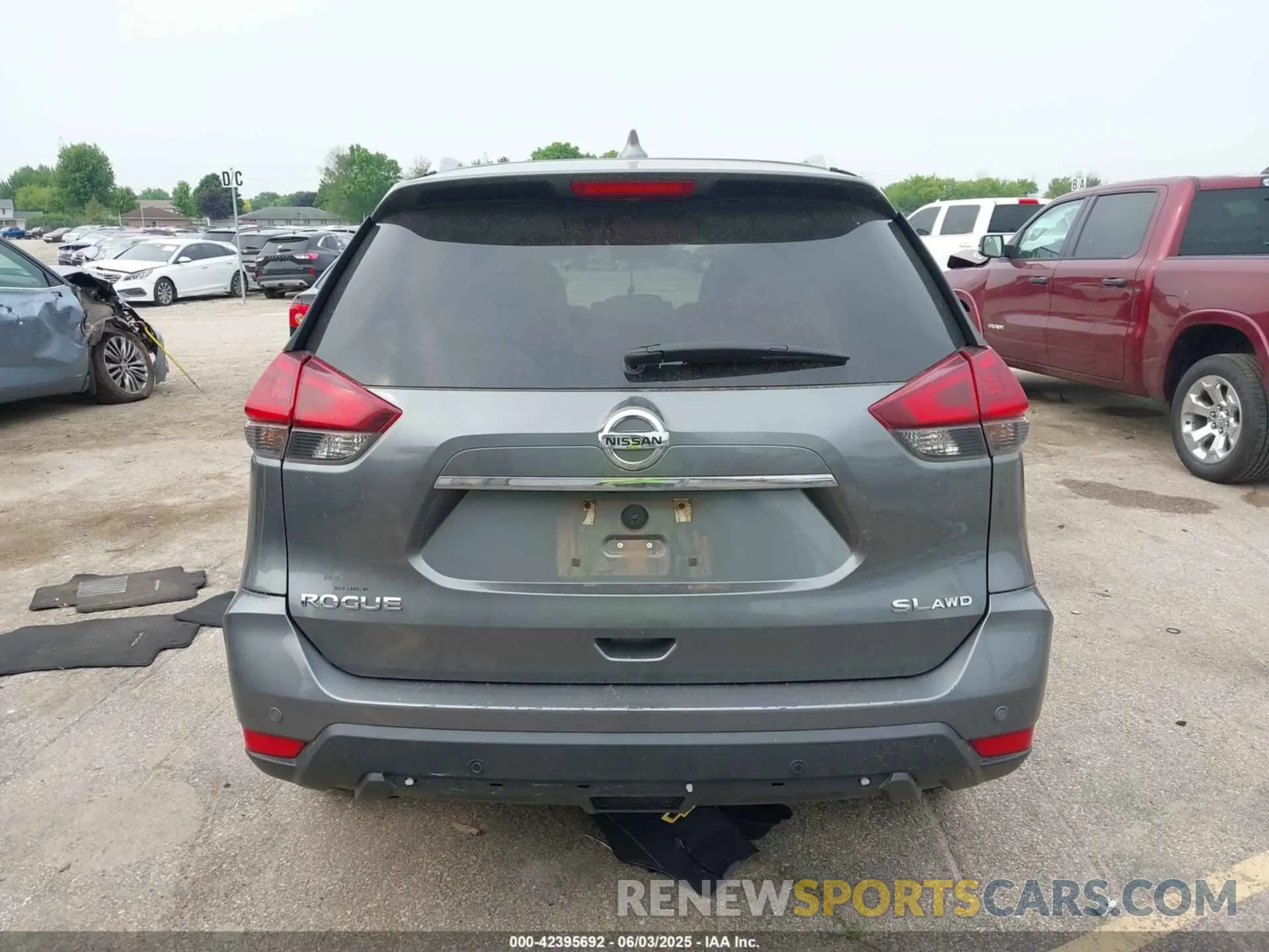 16 Photograph of a damaged car 5N1AT2MV6LC724867 NISSAN ROGUE 2020