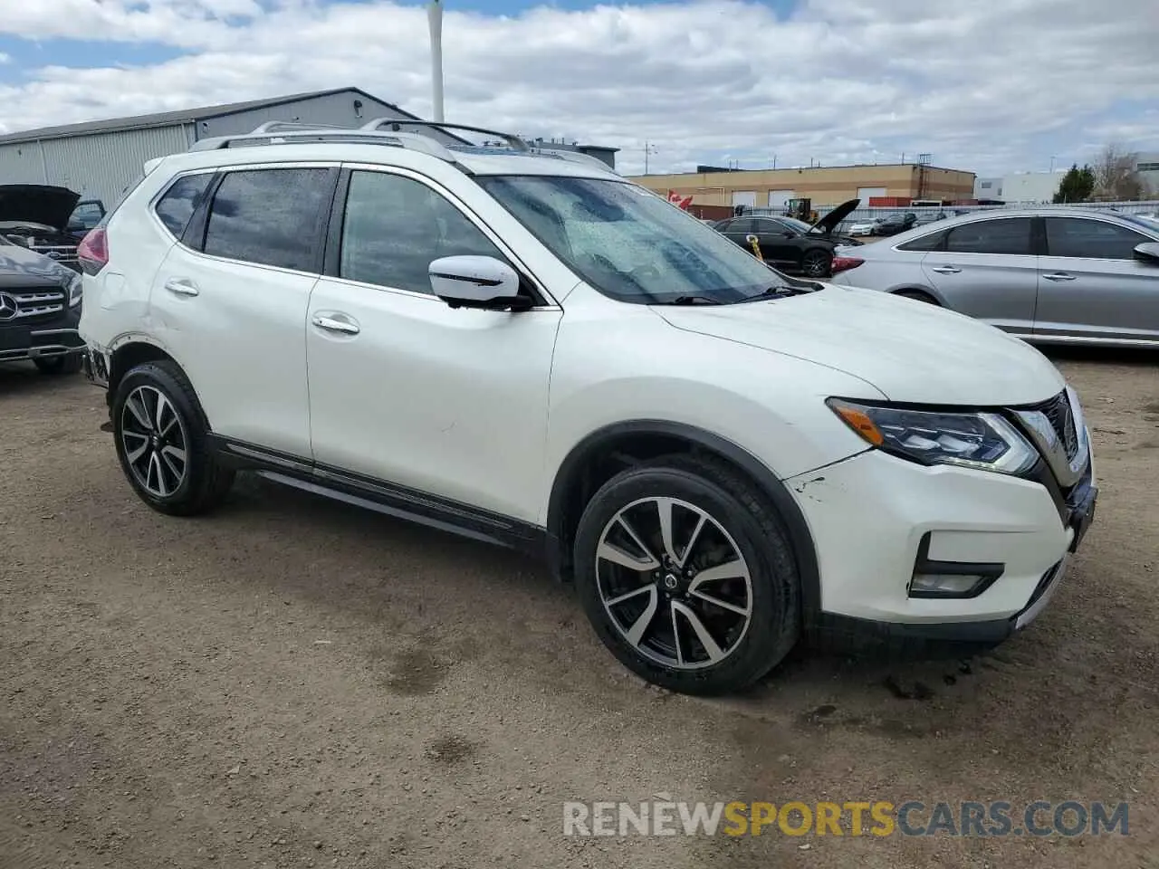 4 Photograph of a damaged car 5N1AT2MV6LC755858 NISSAN ROGUE 2020