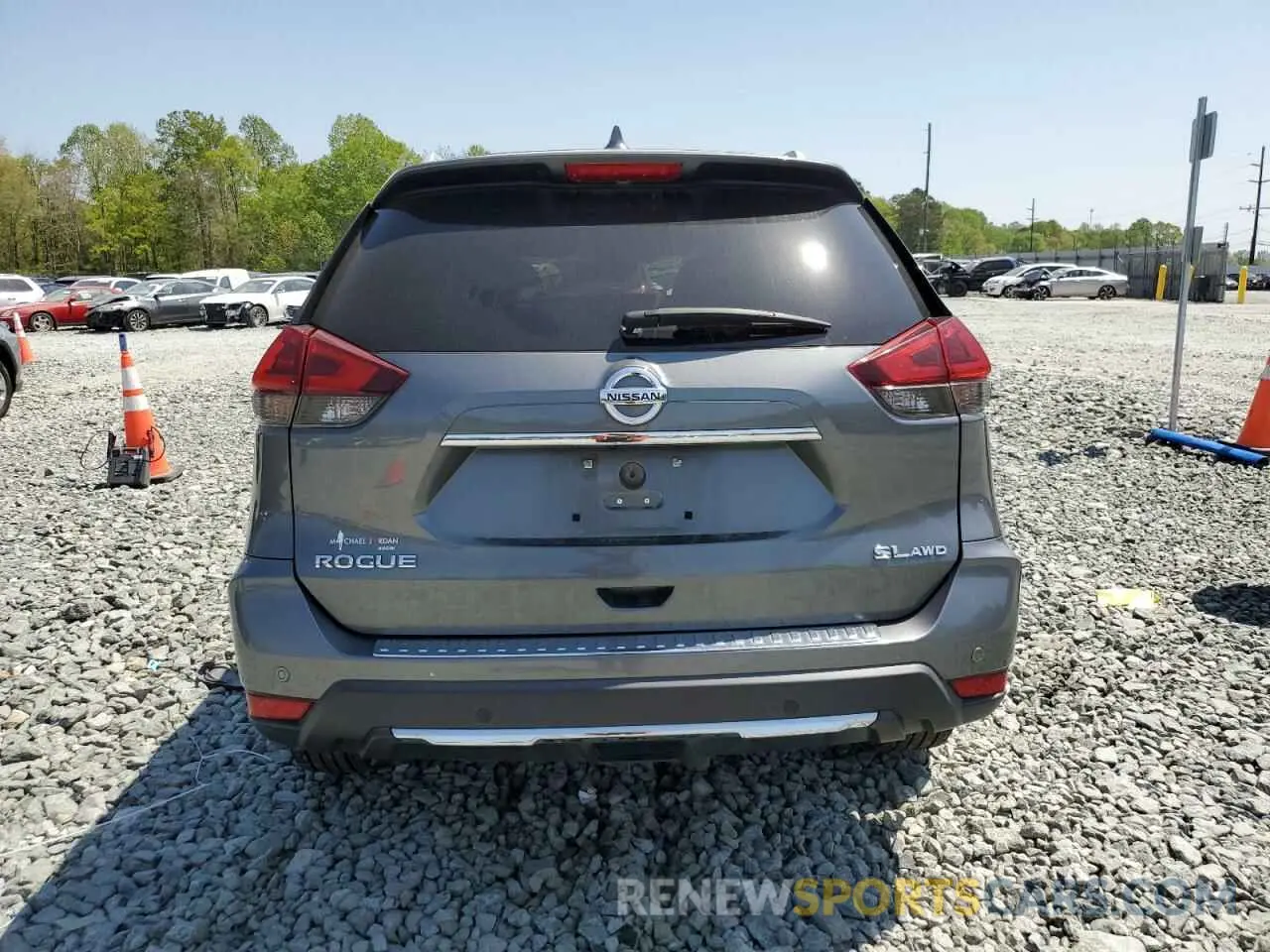 6 Photograph of a damaged car 5N1AT2MV7LC722884 NISSAN ROGUE 2020