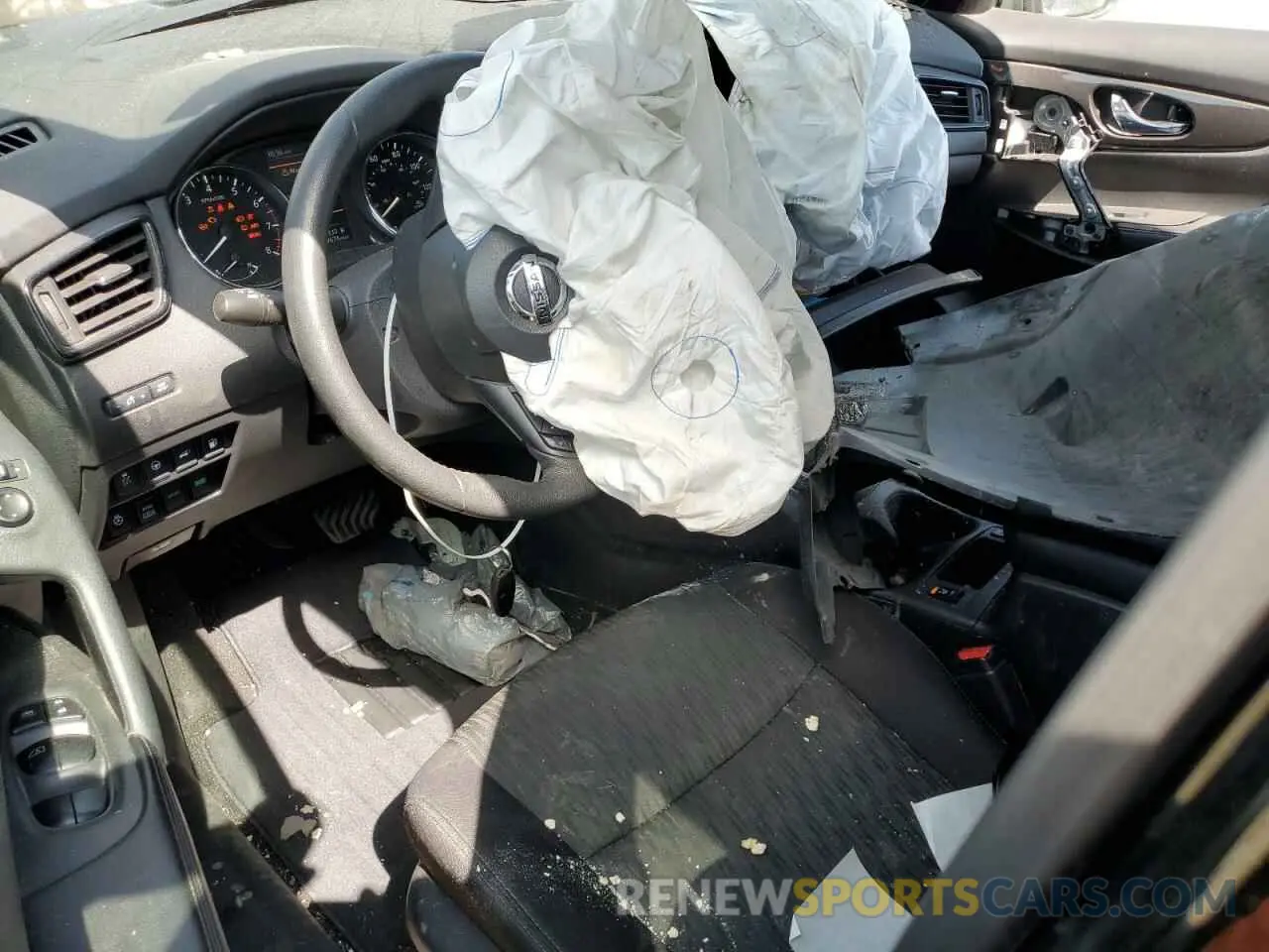 8 Photograph of a damaged car 5N1AT2MV7LC735442 NISSAN ROGUE 2020