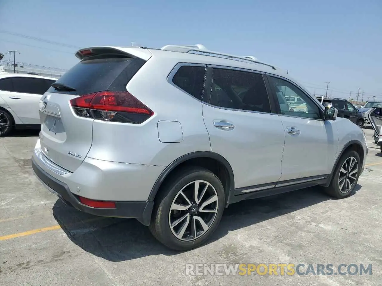 3 Photograph of a damaged car 5N1AT2MV7LC764438 NISSAN ROGUE 2020
