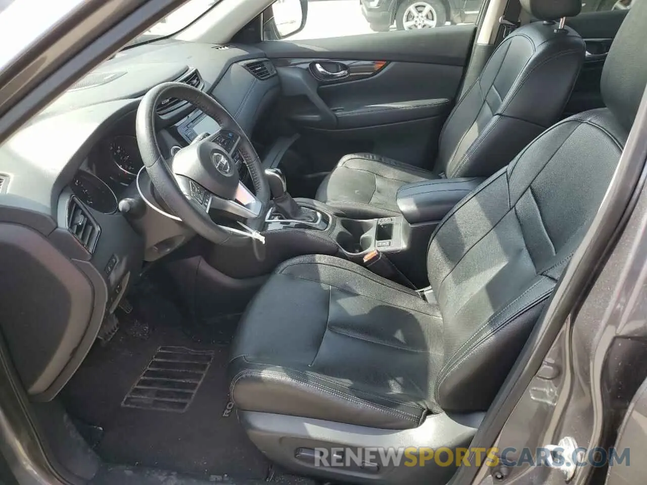 7 Photograph of a damaged car 5N1AT2MV8LC700036 NISSAN ROGUE 2020