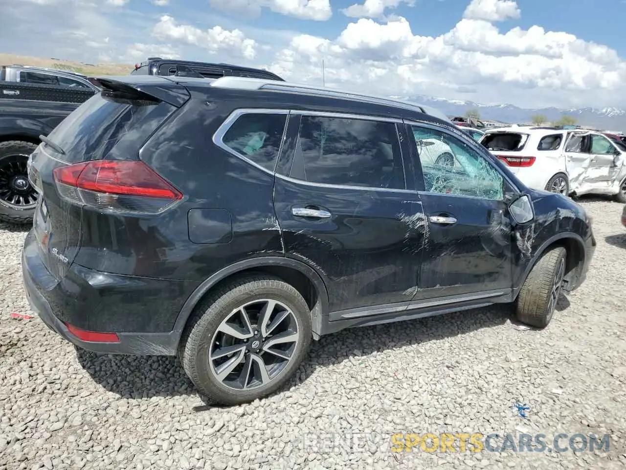 3 Photograph of a damaged car 5N1AT2MV9LC744420 NISSAN ROGUE 2020