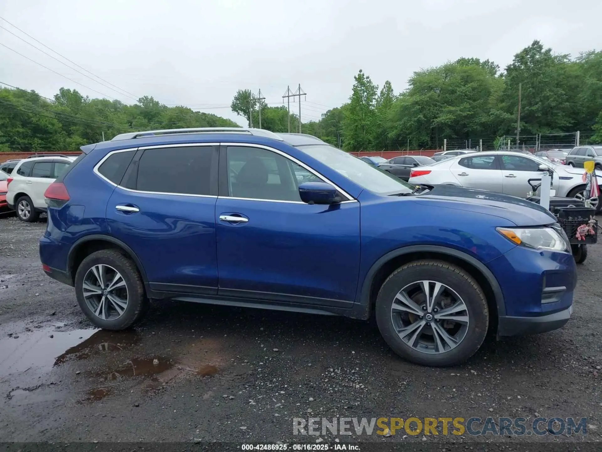 13 Photograph of a damaged car 5N1AT2MV9LC778065 NISSAN ROGUE 2020