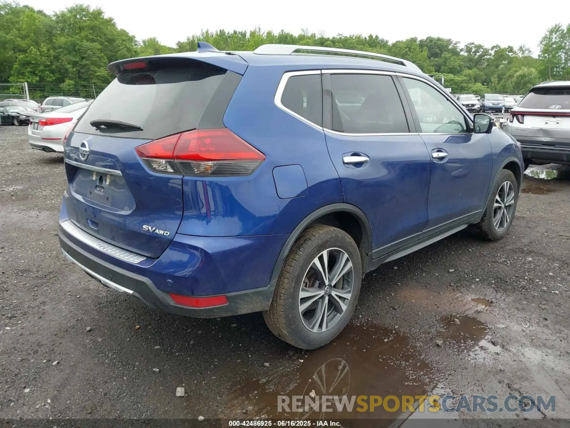 4 Photograph of a damaged car 5N1AT2MV9LC778065 NISSAN ROGUE 2020