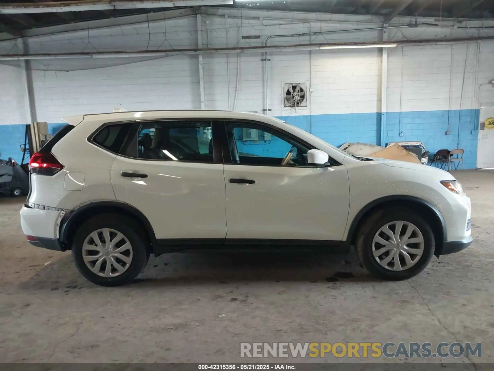 13 Photograph of a damaged car 5N1AT2MV9LC785811 NISSAN ROGUE 2020