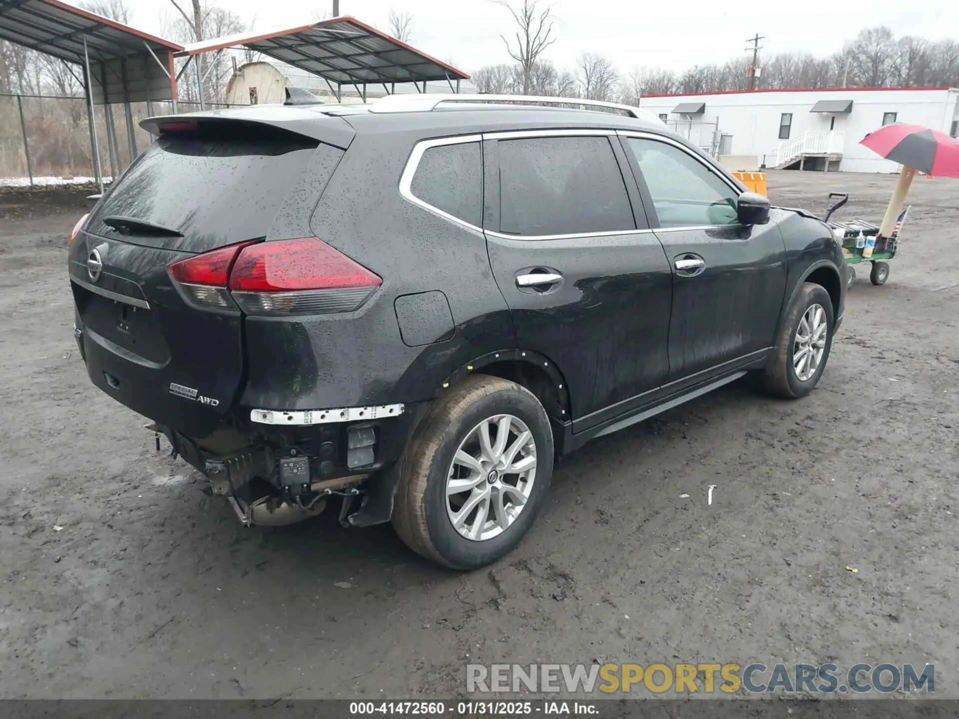 4 Photograph of a damaged car 5N1AT2MVXLC733880 NISSAN ROGUE 2020