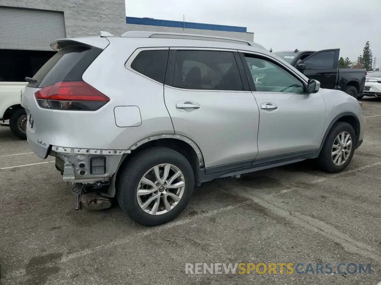 3 Фотография поврежденного автомобиля 5N1AT2MVXLC793397 NISSAN ROGUE 2020