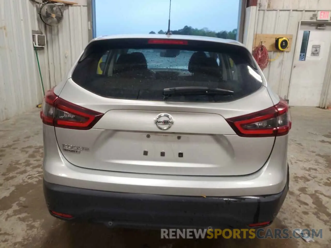6 Photograph of a damaged car JN1BJ1CV0LW544652 NISSAN ROGUE 2020