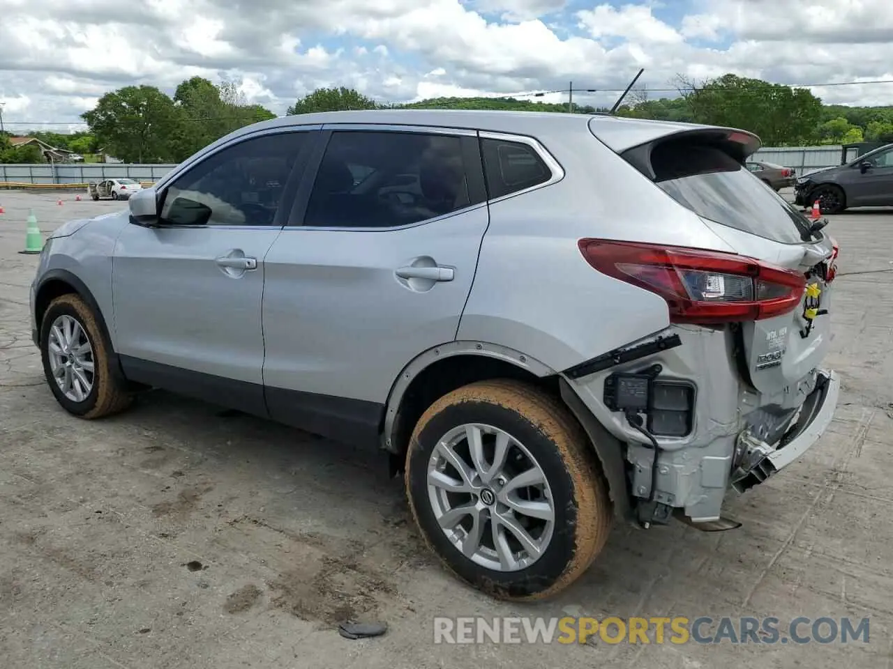 2 Photograph of a damaged car JN1BJ1CV2LW278759 NISSAN ROGUE 2020