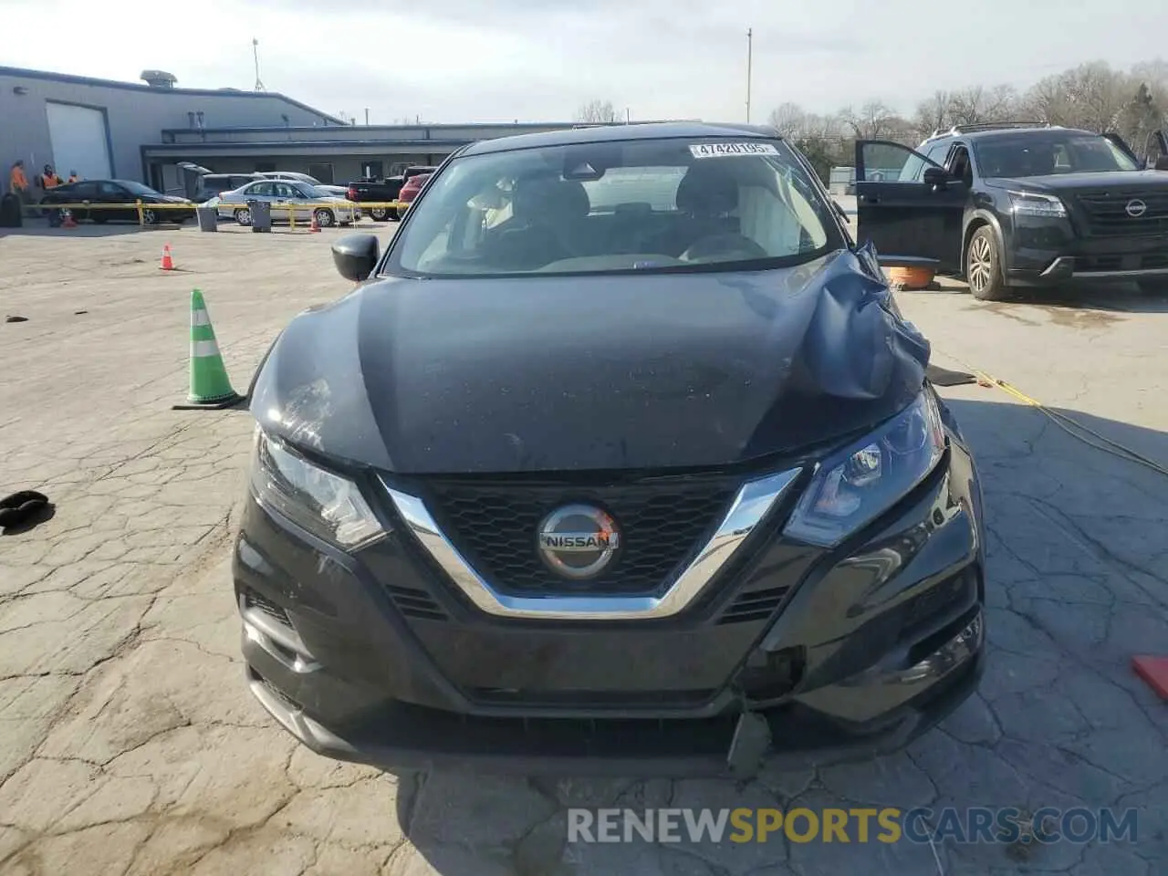 5 Photograph of a damaged car JN1BJ1CV3LW264420 NISSAN ROGUE 2020