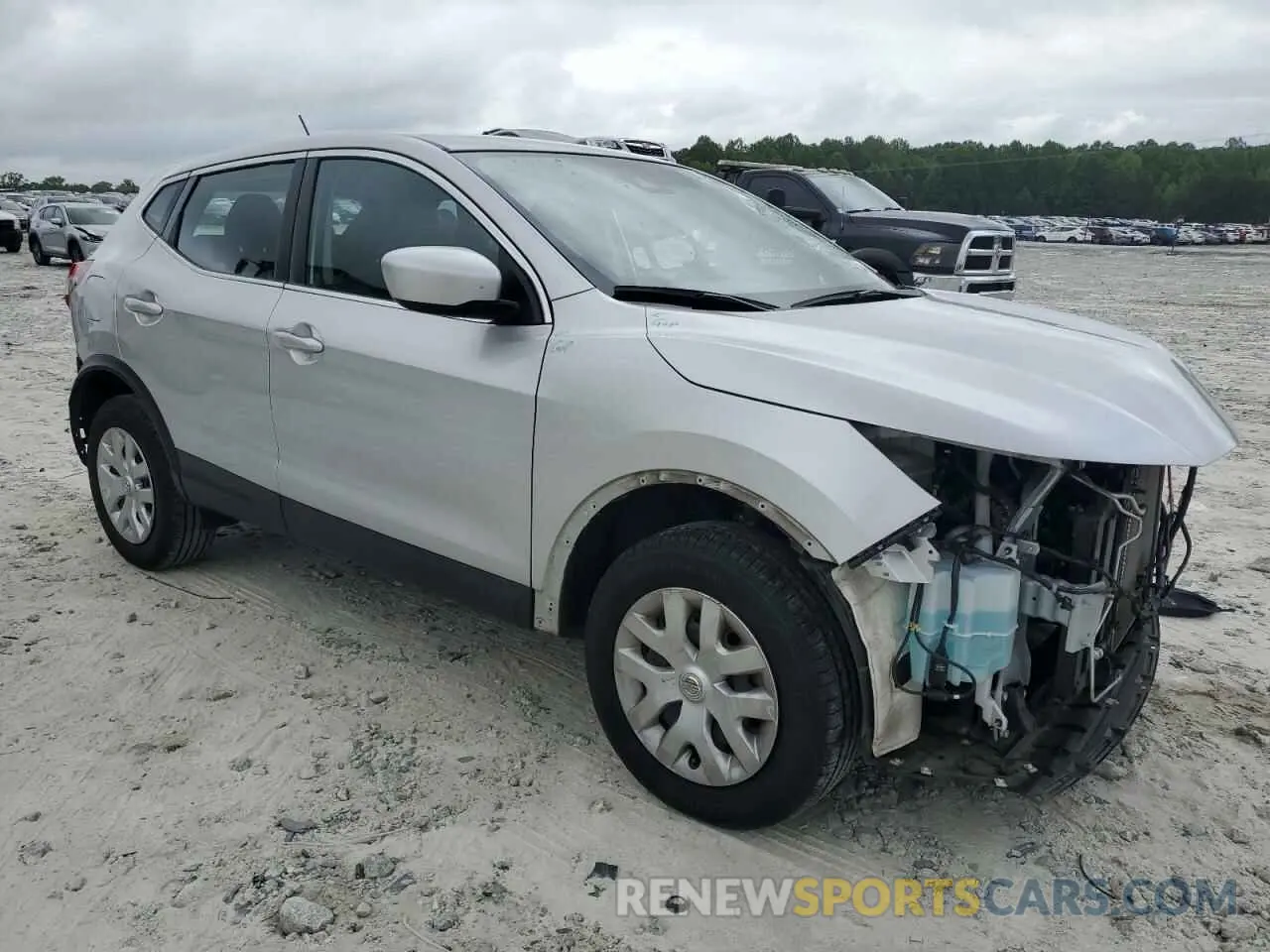 4 Photograph of a damaged car JN1BJ1CV3LW547352 NISSAN ROGUE 2020