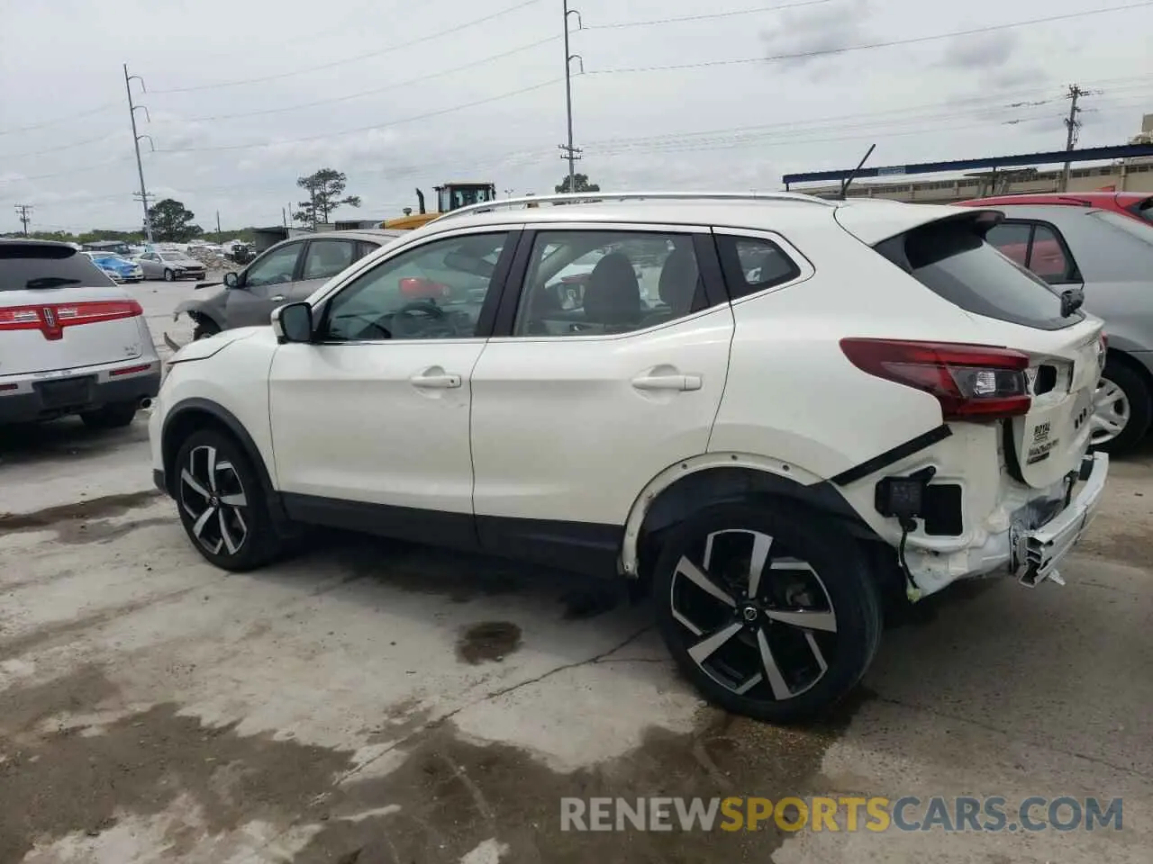 2 Photograph of a damaged car JN1BJ1CV4LW543293 NISSAN ROGUE 2020