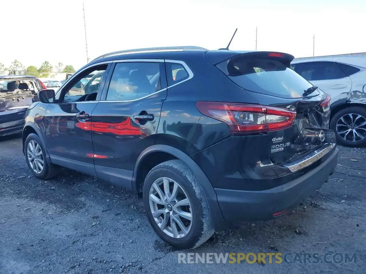2 Photograph of a damaged car JN1BJ1CV4LW547506 NISSAN ROGUE 2020