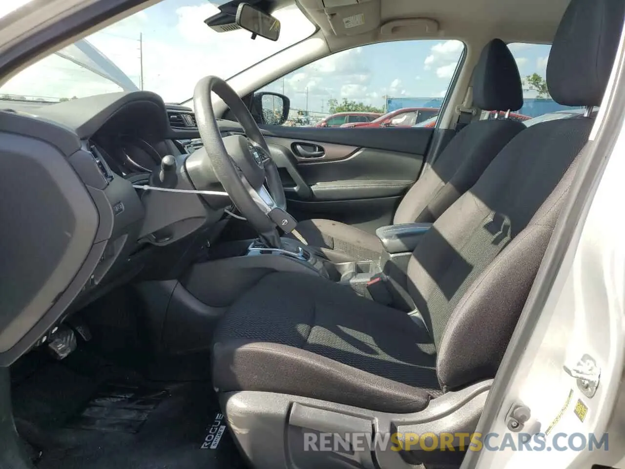 7 Photograph of a damaged car JN1BJ1CV4LW550373 NISSAN ROGUE 2020