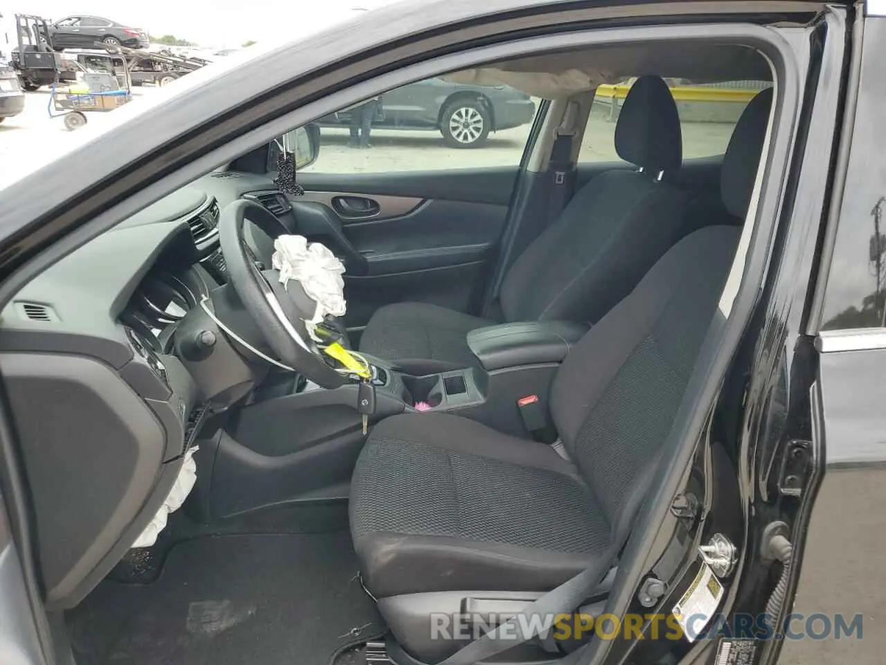7 Photograph of a damaged car JN1BJ1CV6LW282233 NISSAN ROGUE 2020