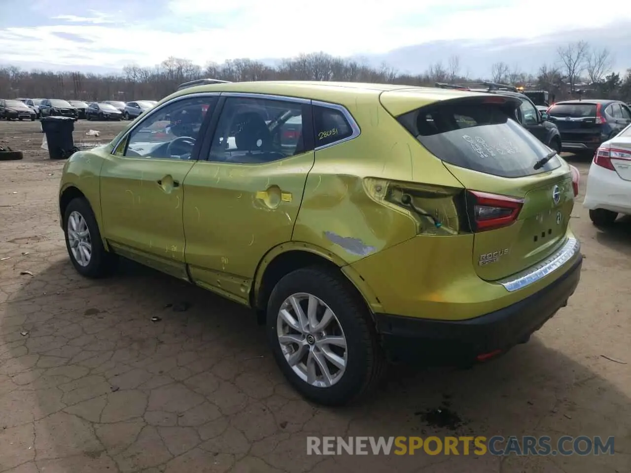 2 Photograph of a damaged car JN1BJ1CW0LW366315 NISSAN ROGUE 2020